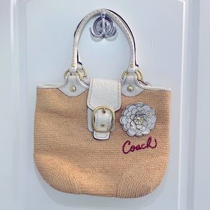 Coach - Large White and Tan Straw Shoulder Bag